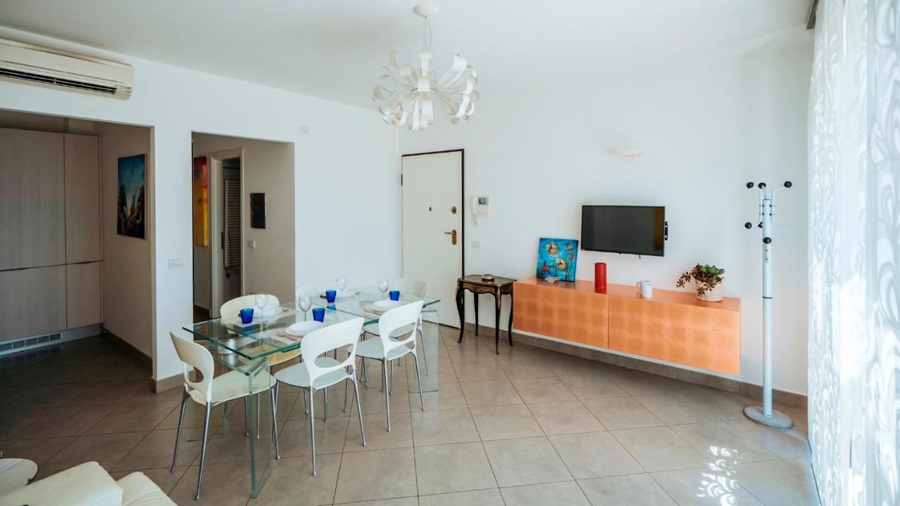 Parco Villa Fiske 2 アラッシオ エクステリア 写真